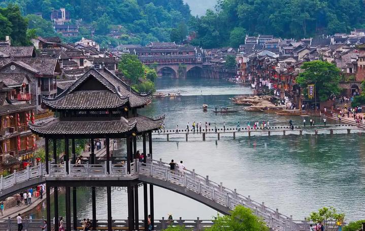 凤凰古城 (2).jpg